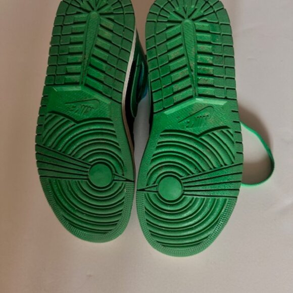 Nike Sneakers - Picture 4 of 4